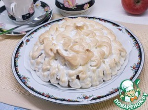 Блинный пирог с яблоками и меренгой Блинный пирог с яблоками и меренгой