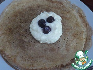 Блинная запеканка с творогом и вишней Блинная запеканка с творогом и вишней