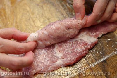 Рулетики из свинины с голубым сыром Рулетики из свинины с голубым сыром