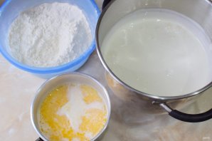 Маковый торт с консервированными персиками Маковый торт с консервированными персиками