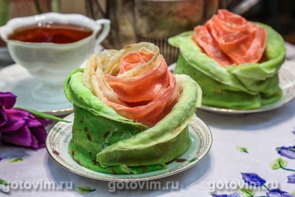 Блинный торт «Роза» с заварным кремом Блинный торт «Роза» с заварным кремом