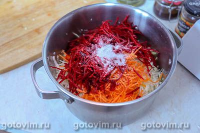 Квашеная капуста со свеклой (сухой способ) Квашеная капуста со свеклой (сухой способ)