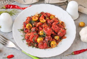 Осьминог в томатном соусе Осьминог в томатном соусе