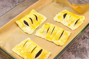 Слойки с ежевикой Слойки с ежевикой