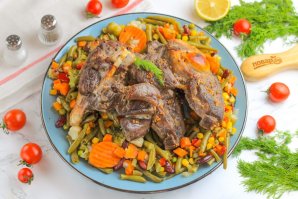 Баранья нога в духовке с овощами Баранья нога в духовке с овощами