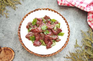 Карпаччо из лосятины Карпаччо из лосятины