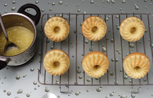 Кексы с лимонной начинкой Кексы с лимонной начинкой