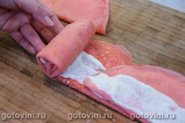 Блинный торт «Роза» с заварным кремом Блинный торт «Роза» с заварным кремом