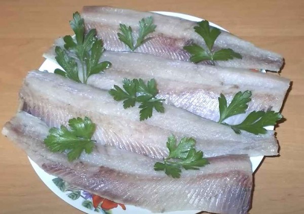 Селёдка солёная в домашних условиях очень вкусная
Селёдка солёная в домашних условиях очень вкусная