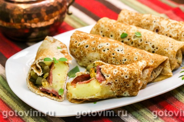 Блин фермерский (с картофельным пюре и беконом) Блин фермерский (с картофельным пюре и беконом)