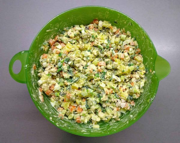 Салат «Столичный» с курицей