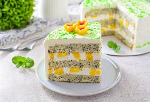 Маковый торт с консервированными персиками Маковый торт с консервированными персиками
