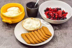 Десерт из печенья и творога Десерт из печенья и творога