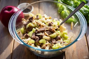 Салат с сельдереем и говядиной Салат с сельдереем и говядиной