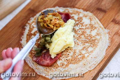 Блин фермерский (с картофельным пюре и беконом) Блин фермерский (с картофельным пюре и беконом)