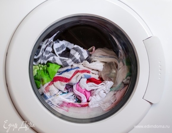 Почему нельзя оставлять мокрые вещи в стиральной машине? Эти 3 действия спасут и одежду, и технику Почему нельзя оставлять мокрые вещи в стиральной машине? Эти 3 действия спасут и одежду, и технику