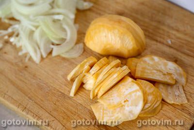 Карри из свинины с репой и перцем чили