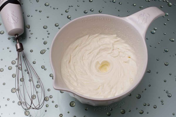 Желе двухслойное сливочно-фруктовое Желе двухслойное сливочно-фруктовое