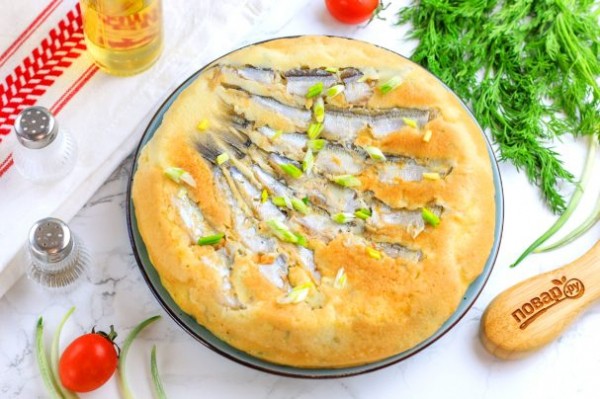 Заливной пирог с мойвой Заливной пирог с мойвой