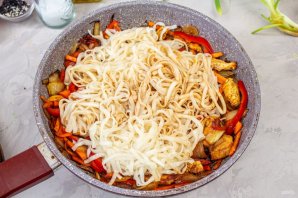 Лапша удон с индейкой Лапша удон с индейкой