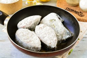 Сом жареный на сковороде Сом жареный на сковороде