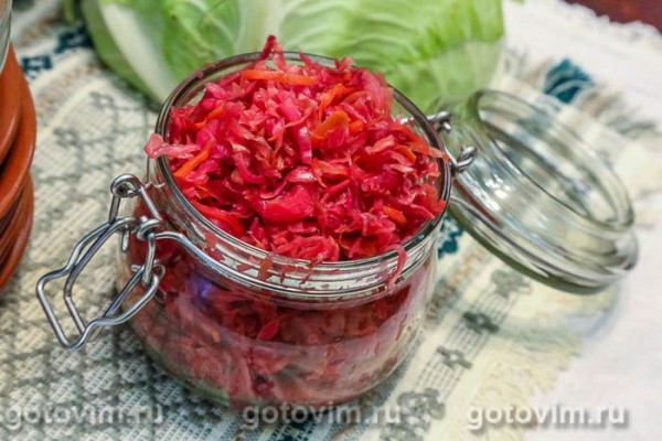 Квашеная капуста со свеклой (сухой способ) Квашеная капуста со свеклой (сухой способ)