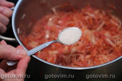 Солянка из квашеной и свежей капусты с нутом и курагой Солянка из квашеной и свежей капусты с нутом и курагой