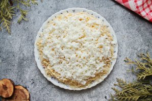 Салат "Орхидея" с чипсами и ветчиной Салат "Орхидея" с чипсами и ветчиной