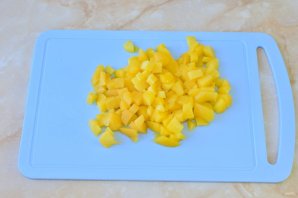 Маковый торт с консервированными персиками Маковый торт с консервированными персиками