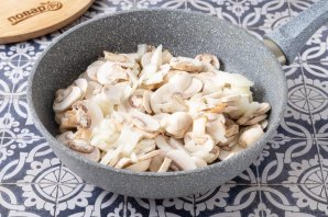 Блины из рисовой бумаги с шампиньонами Блины из рисовой бумаги с шампиньонами