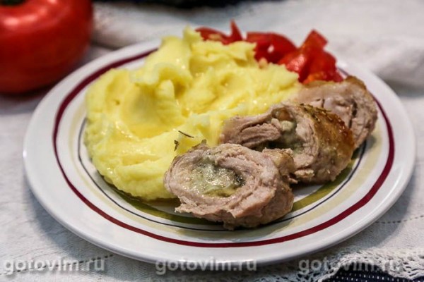 Рулетики из свинины с голубым сыром Рулетики из свинины с голубым сыром