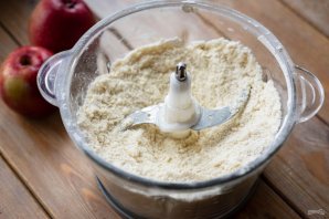 Насыпной пирог с яблоками без манки Насыпной пирог с яблоками без манки