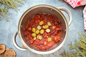 Осьминог в томатном соусе Осьминог в томатном соусе