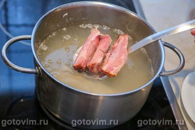 Борщ с фасолью и копченостями Борщ с фасолью и копченостями