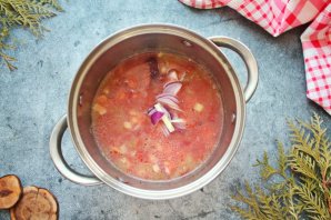 Осьминог в томатном соусе Осьминог в томатном соусе