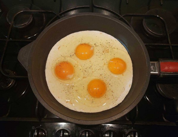 Яичница в тортилье Яичница в тортилье