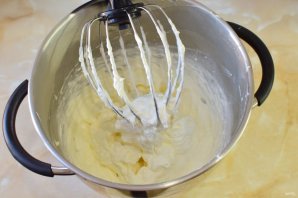 Торт «Молочная девочка» с бананами Торт «Молочная девочка» с бананами