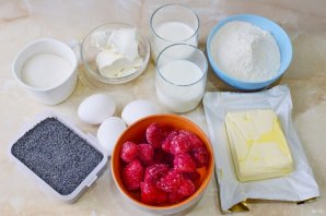 Клубнично-маковый торт Клубнично-маковый торт