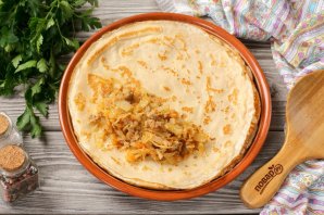 Блинчики с мясом, морковью и капустой Блинчики с мясом, морковью и капустой