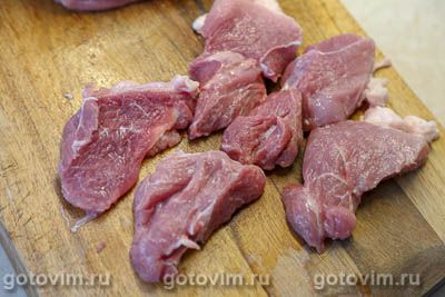 Свинина под шубой из сыра и вареного яйца Свинина под шубой из сыра и вареного яйца