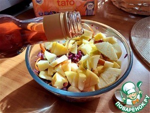 Овощной салат с киви и яблоком