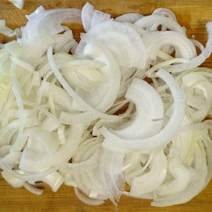 Салат с кальмарами и зажаркой Салат с кальмарами и зажаркой