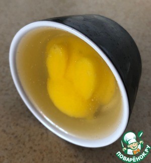 Желе "Солнечный зайчик" с ананасовым смузи Желе "Солнечный зайчик" с ананасовым смузи