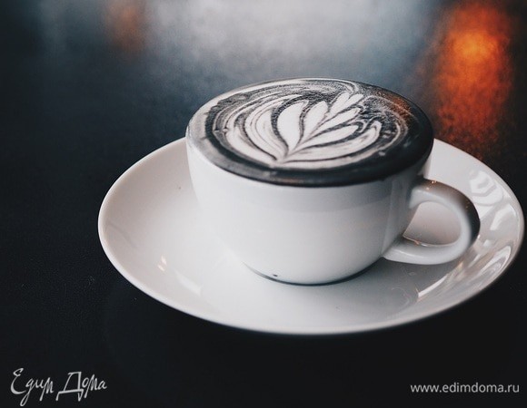 Полезный или просто модный? Диетолог сказала, кому не стоит пить «угольный» латте Полезный или просто модный? Диетолог сказала, кому не стоит пить «угольный» латте