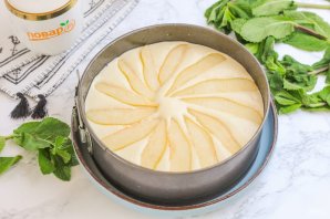 Пушистый пирог с грушей Пушистый пирог с грушей