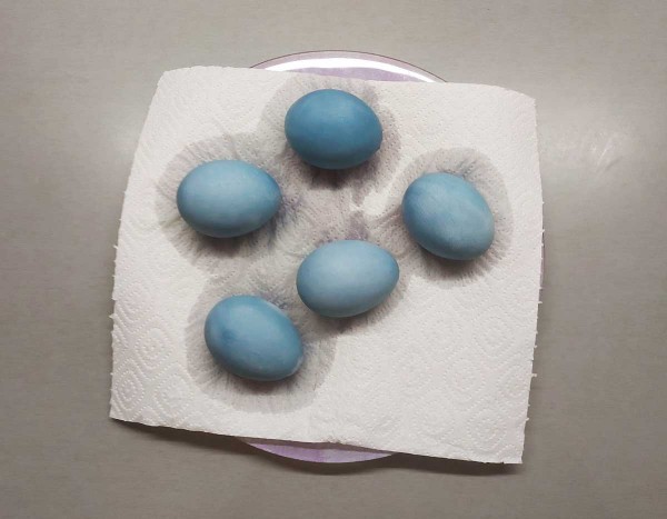 Как покрасить яйца красной капустой Как покрасить яйца красной капустой