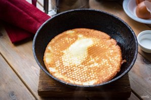 Блинный торт с кремом чиз Блинный торт с кремом чиз