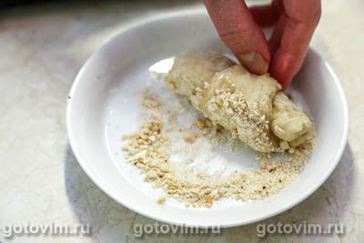 Постные рогалики из бананового теста с арахисом Постные рогалики из бананового теста с арахисом