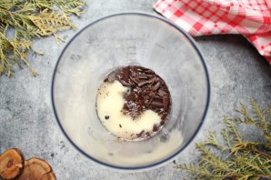 Глянцевая шоколадная глазурь для торта Глянцевая шоколадная глазурь для торта