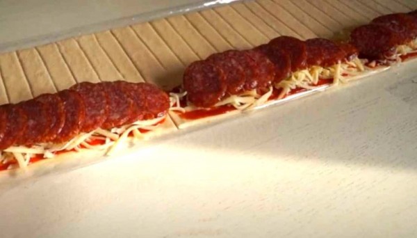 
Пицца в домашних условиях в духовке – 7 рецептов приготовления пиццы-ролл пошагово	